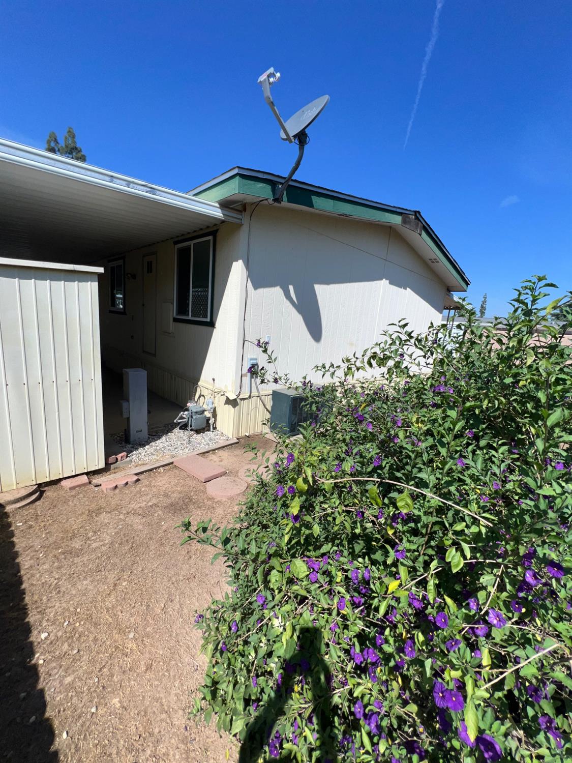 2706 W Ashlan Ave #281, Fresno, CA 93705