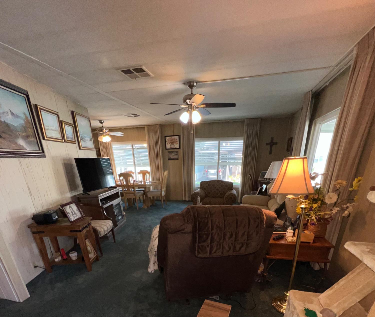 2706 W Ashlan Ave #281, Fresno, CA 93705