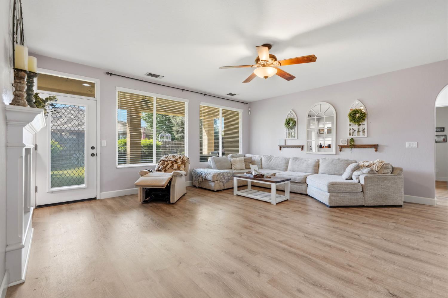 3029 W Vine Avenue, Visalia, CA 93291