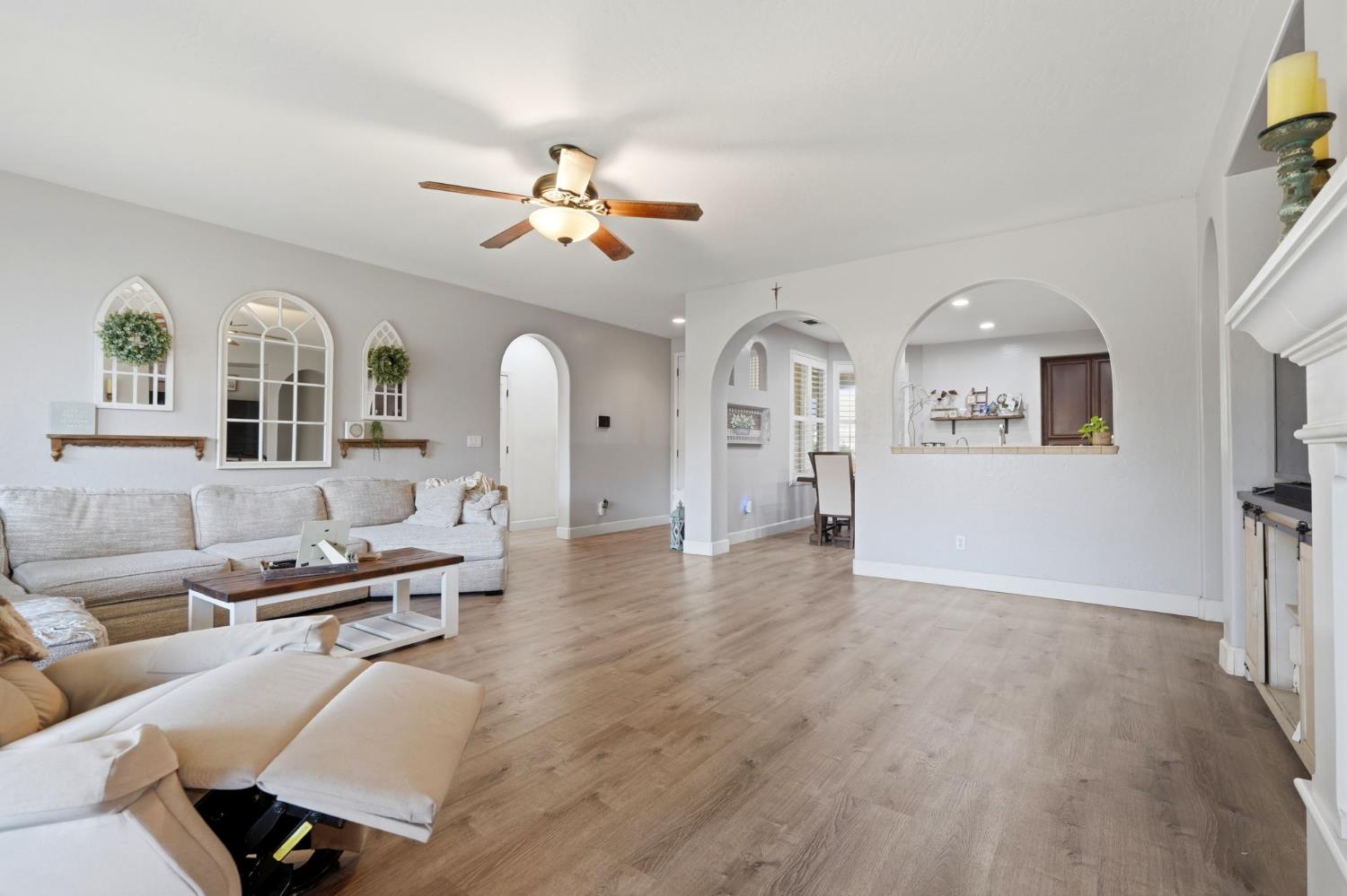 3029 W Vine Avenue, Visalia, CA 93291