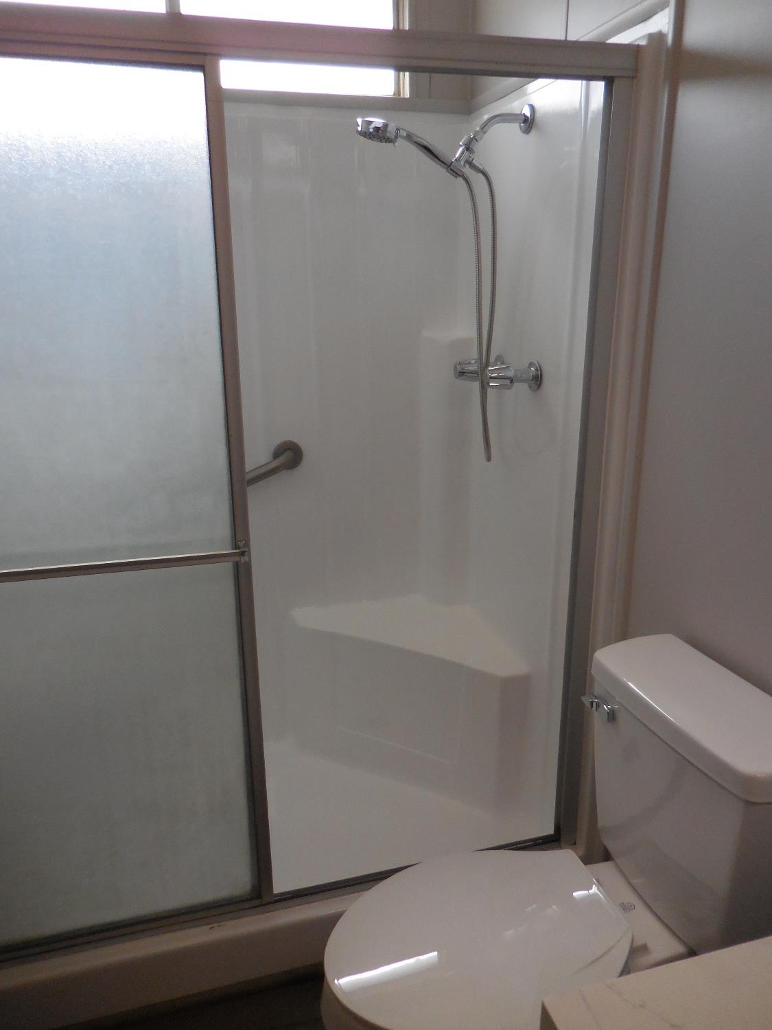 221 W Herndon Ave #181, Fresno, CA 93650