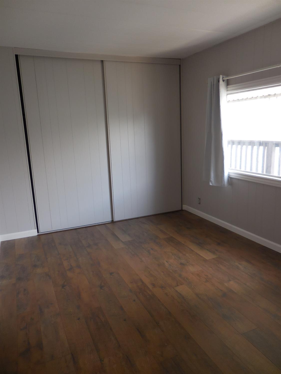 221 W Herndon Ave #181, Fresno, CA 93650