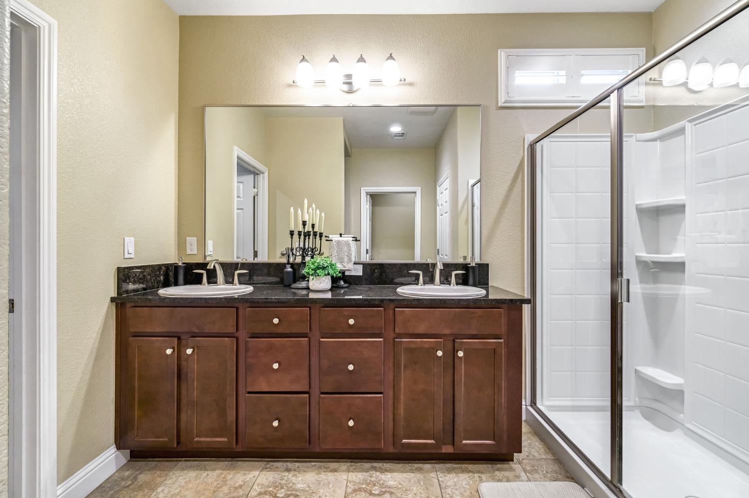 7265 E Yale Ave, Fresno, CA 93737