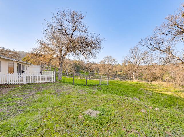 42485 John Muir Dr, Coarsegold, CA 93614