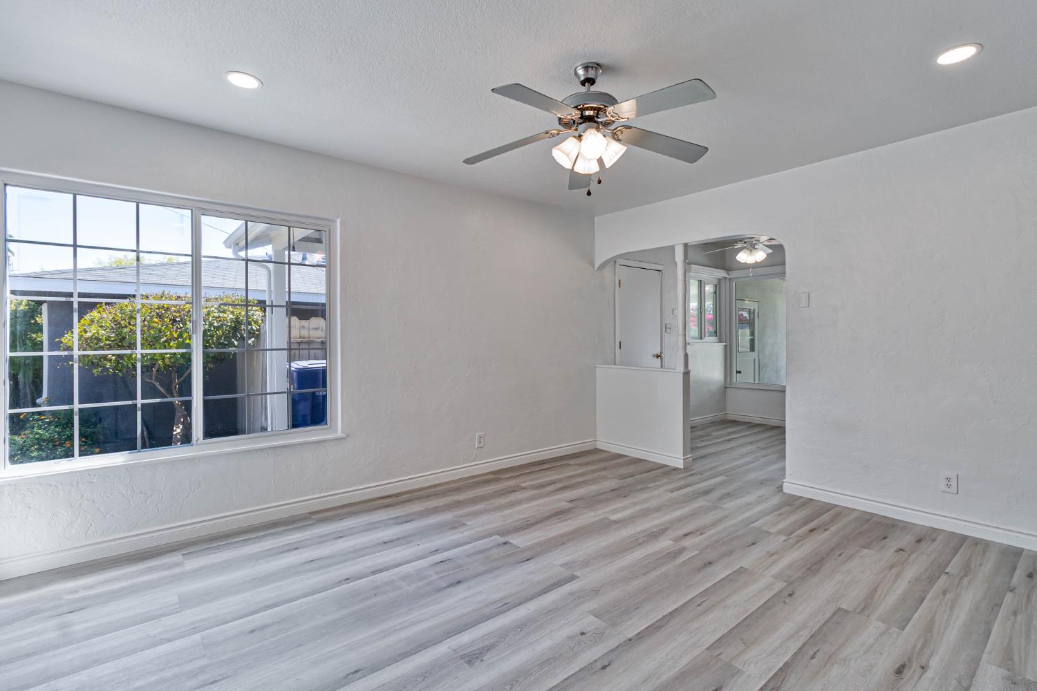 4774 Hammond, Fresno, CA 93702