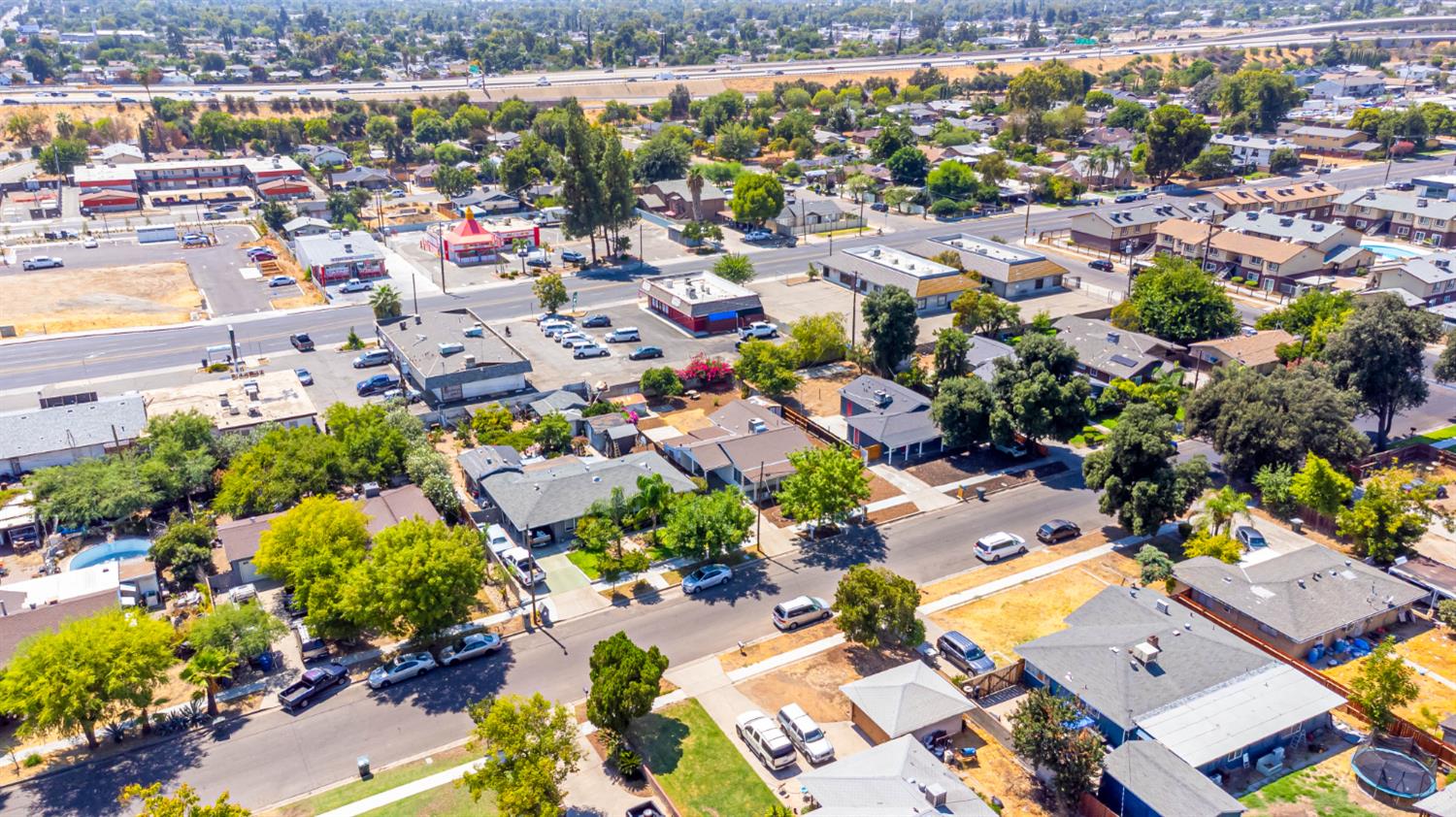 4774 Hammond, Fresno, CA 93702