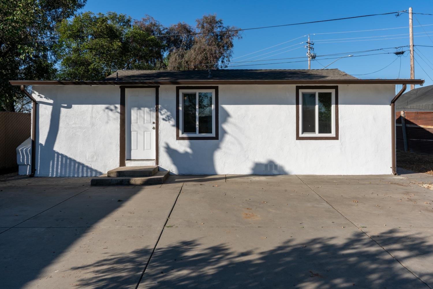 710 S G St, Madera, CA 93637