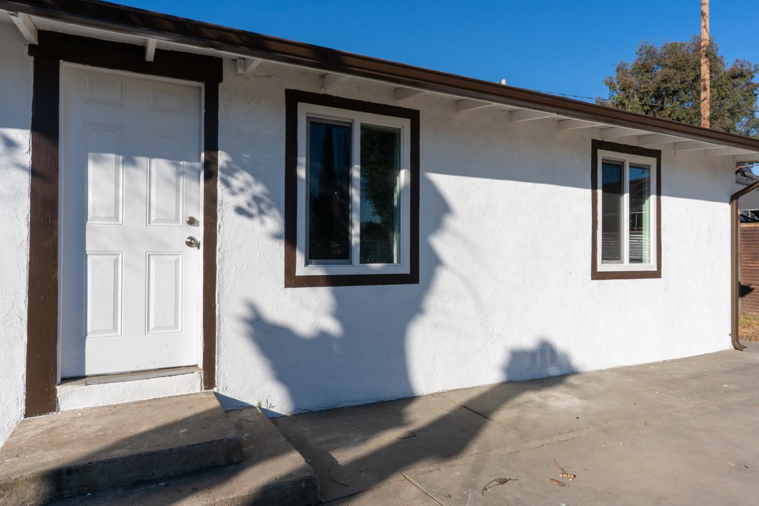 710 S G St, Madera, CA 93637