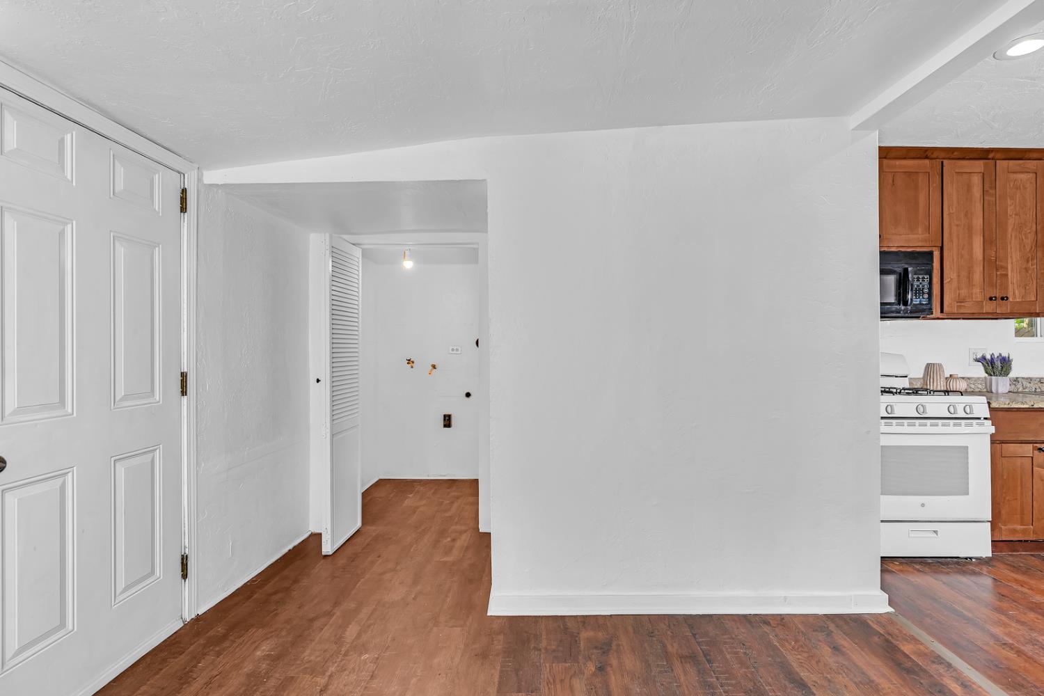 710 S G St, Madera, CA 93637