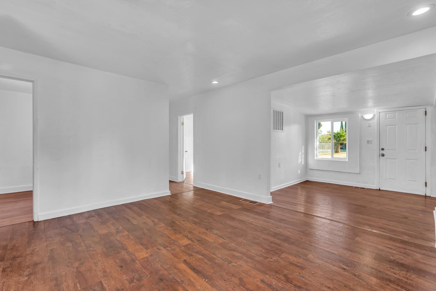 710 S G St, Madera, CA 93637