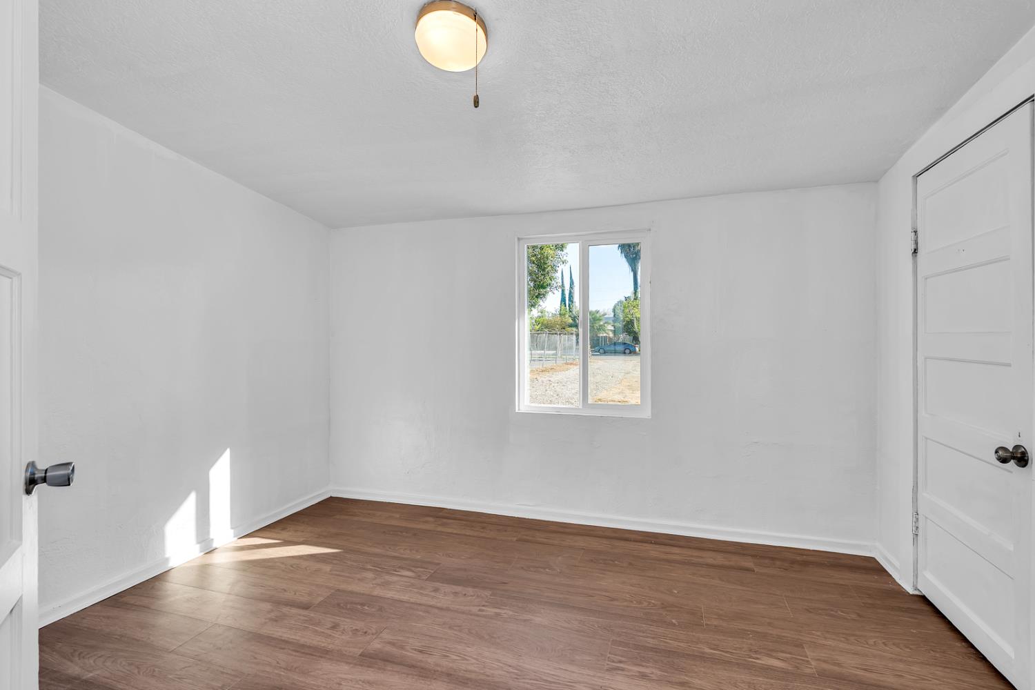 710 S G St, Madera, CA 93637