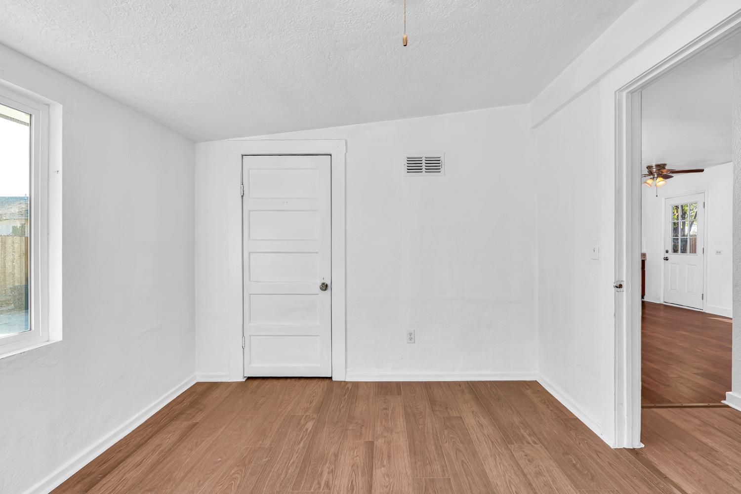 710 S G St, Madera, CA 93637