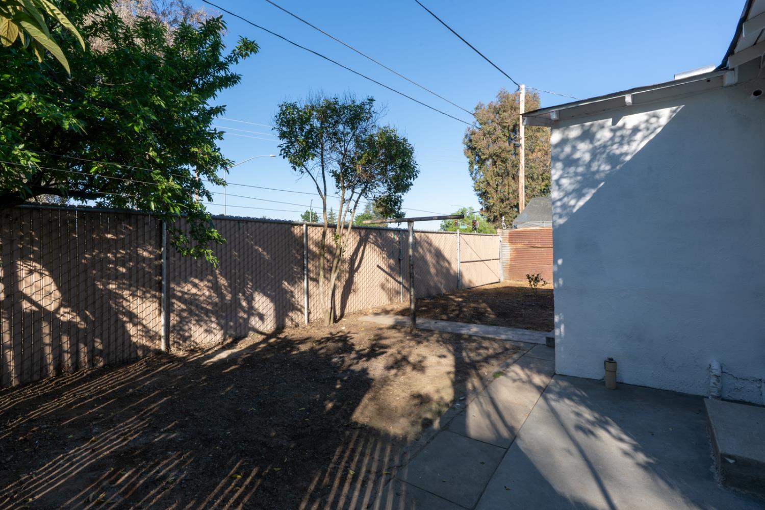 710 S G St, Madera, CA 93637