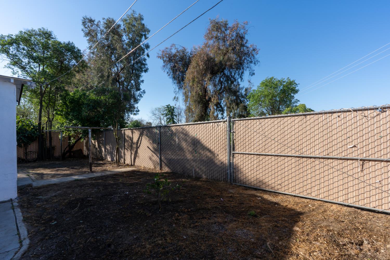 710 S G St, Madera, CA 93637