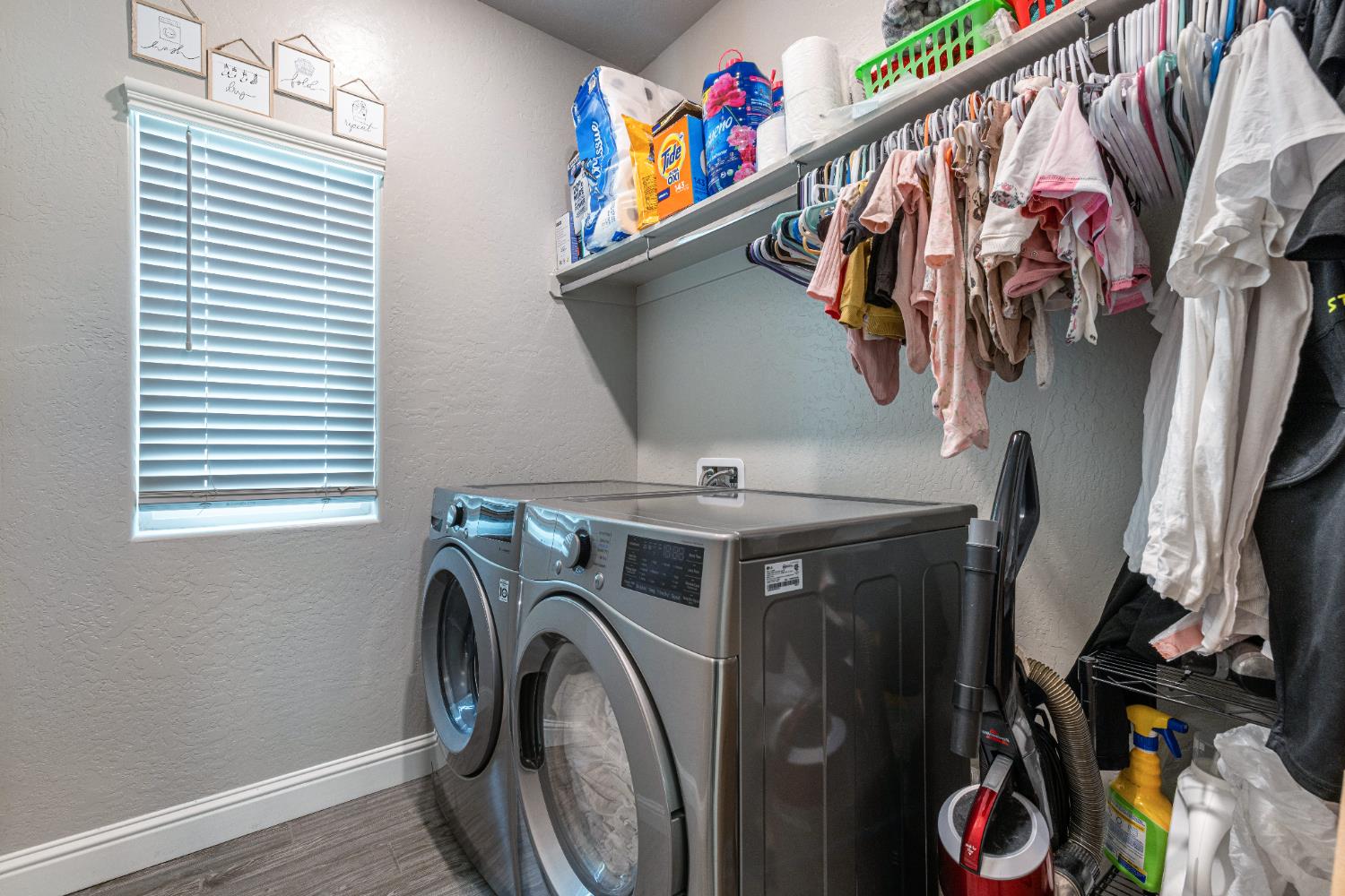 6157 E Garland Ave, Fresno, CA 93727