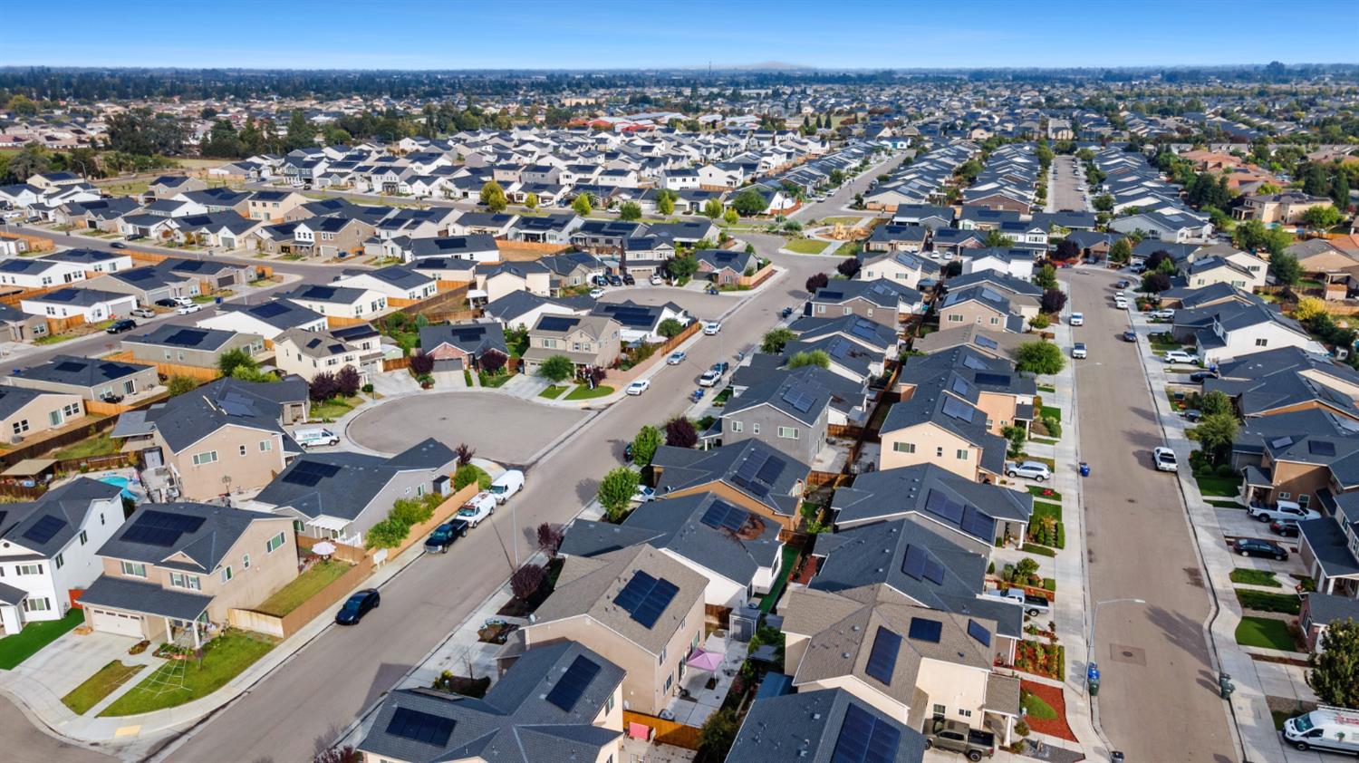 6157 E Garland Ave, Fresno, CA 93727