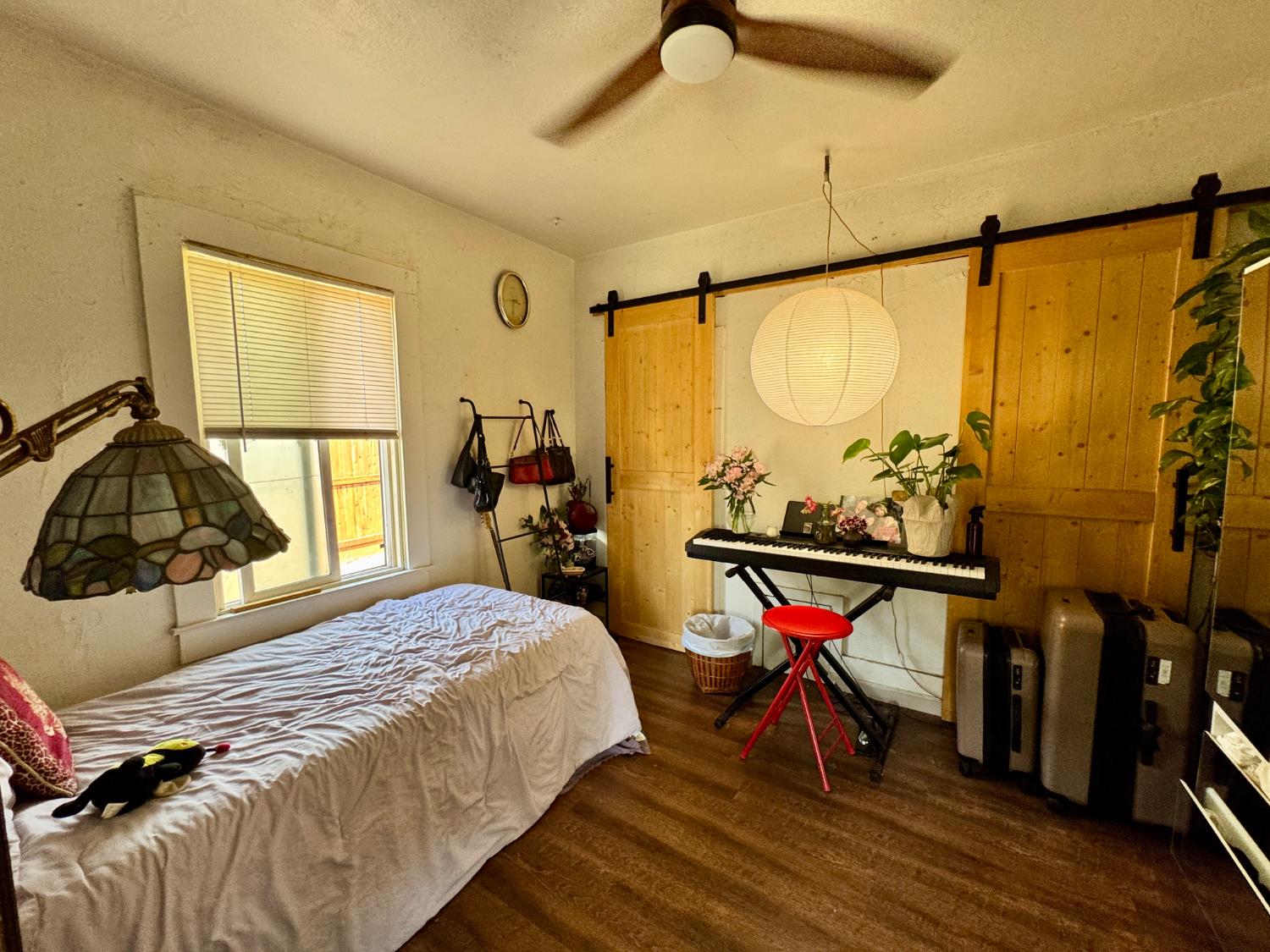 601 I St, Sanger, CA 93657