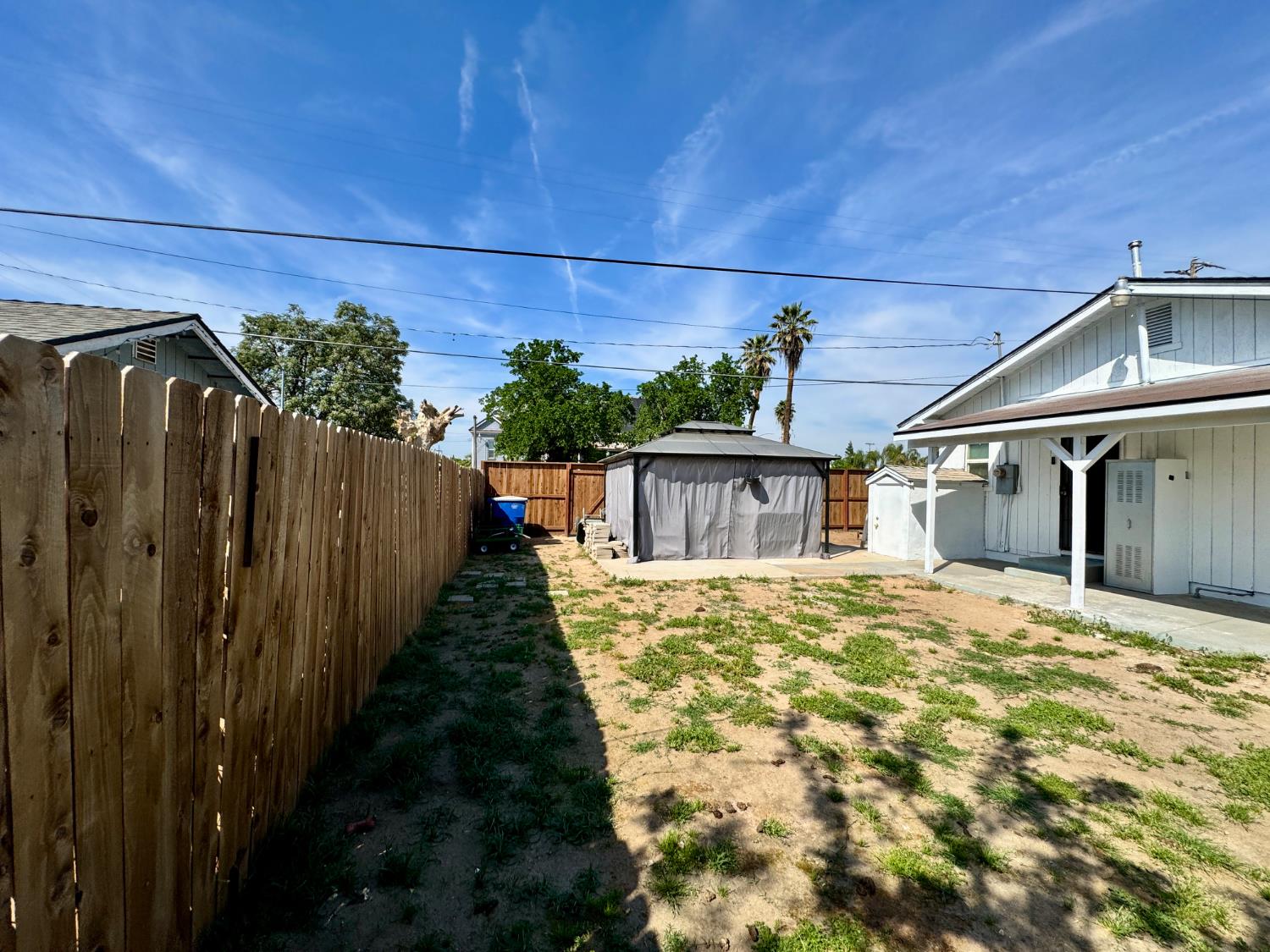 601 I St, Sanger, CA 93657