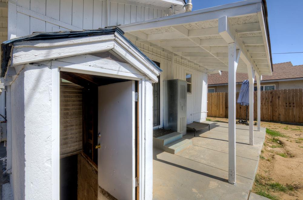 601 I St, Sanger, CA 93657