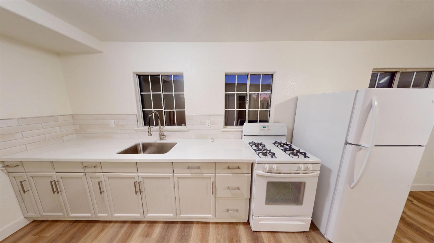 1536 W University Ave, Fresno, CA 93705