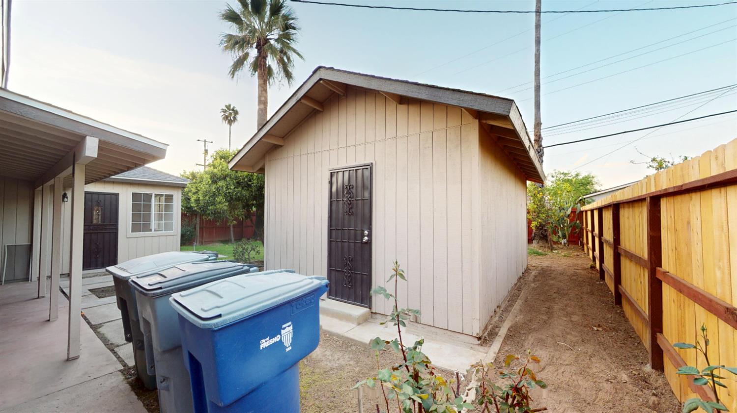 1536 W University Ave, Fresno, CA 93705