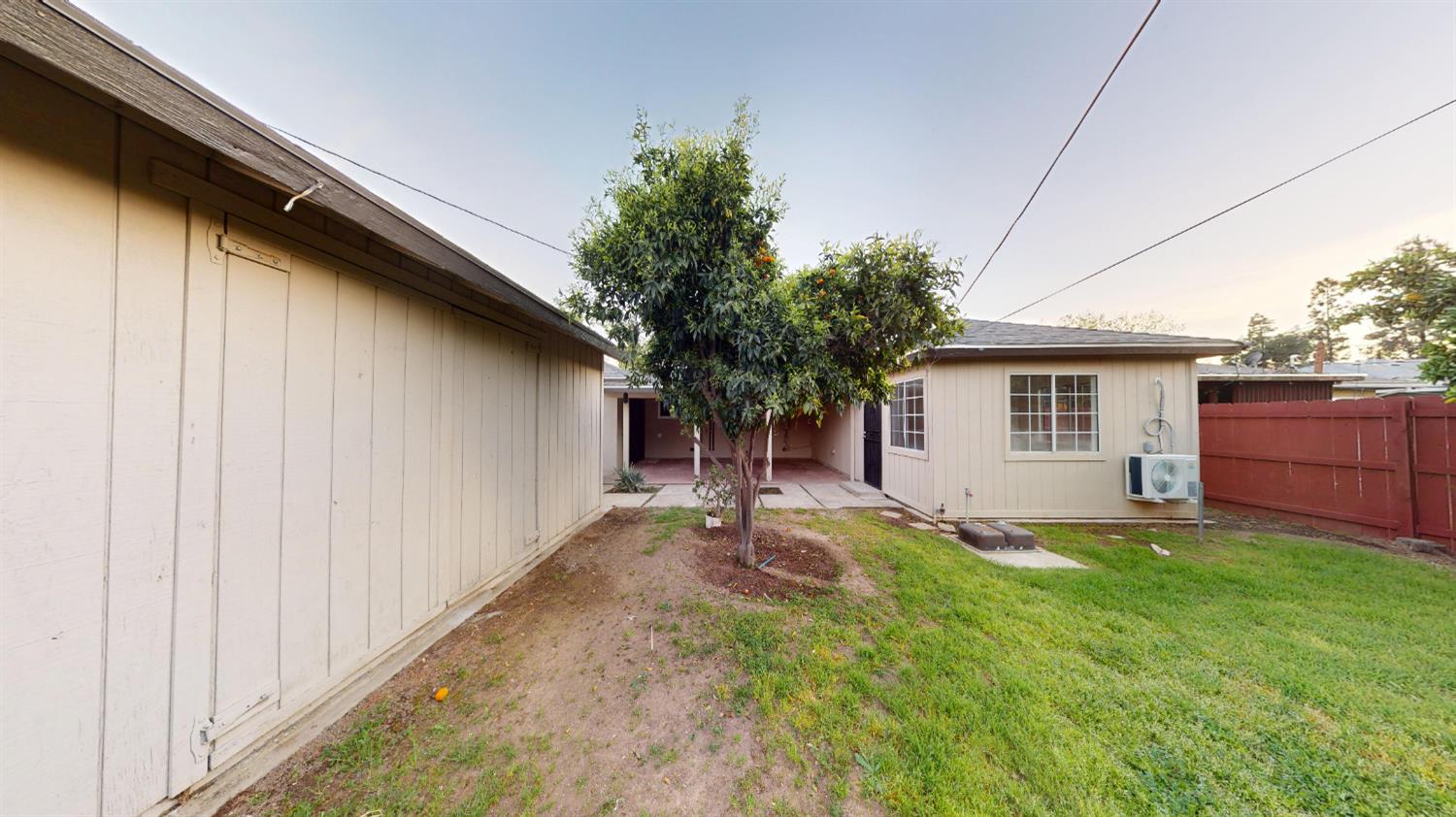 1536 W University Ave, Fresno, CA 93705
