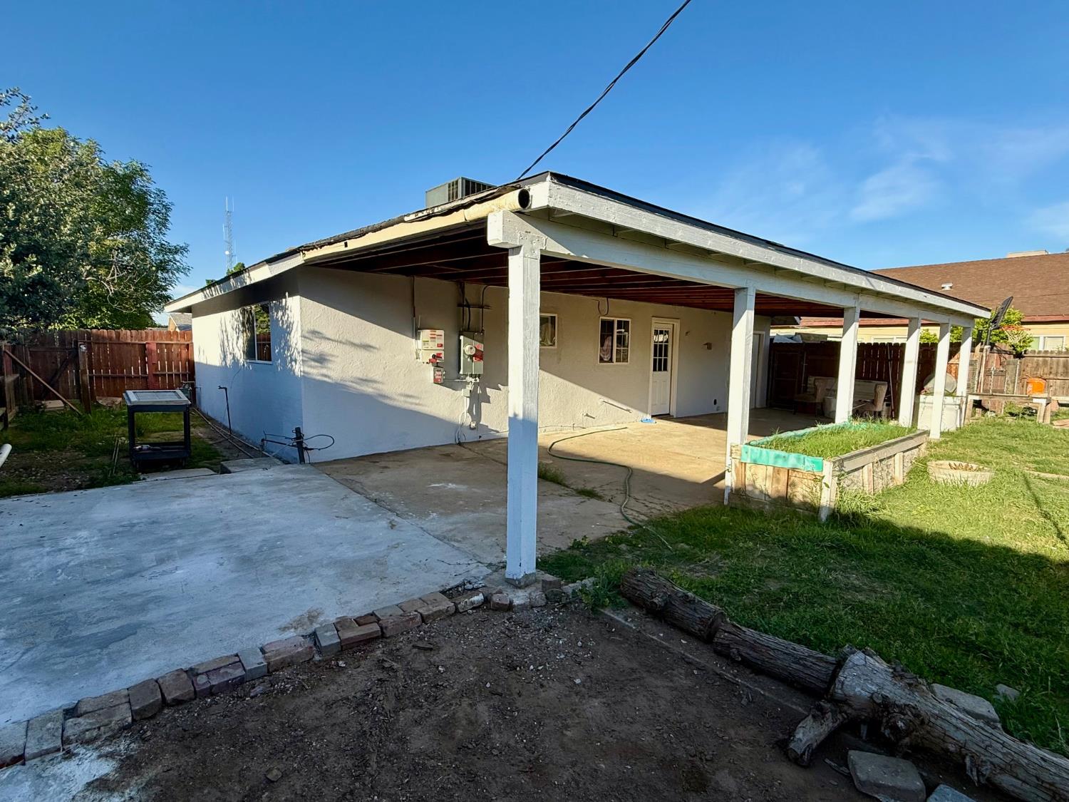 1272 Bullard Ave, Clovis, CA 93612