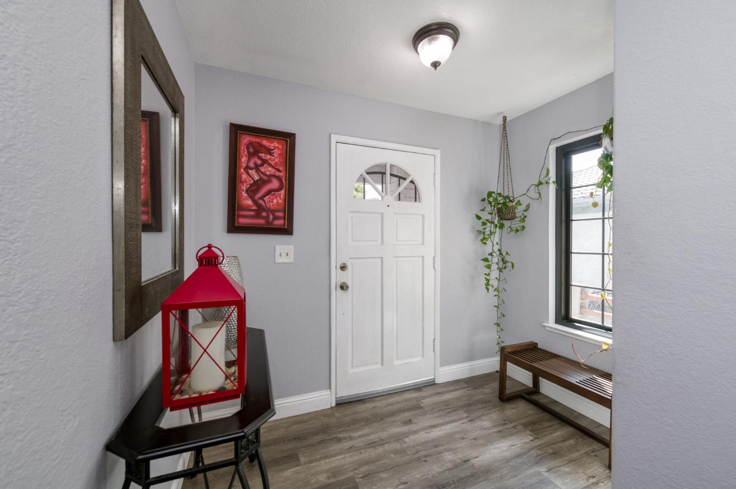 521 E Alluvial Ave, Fresno, CA 93720