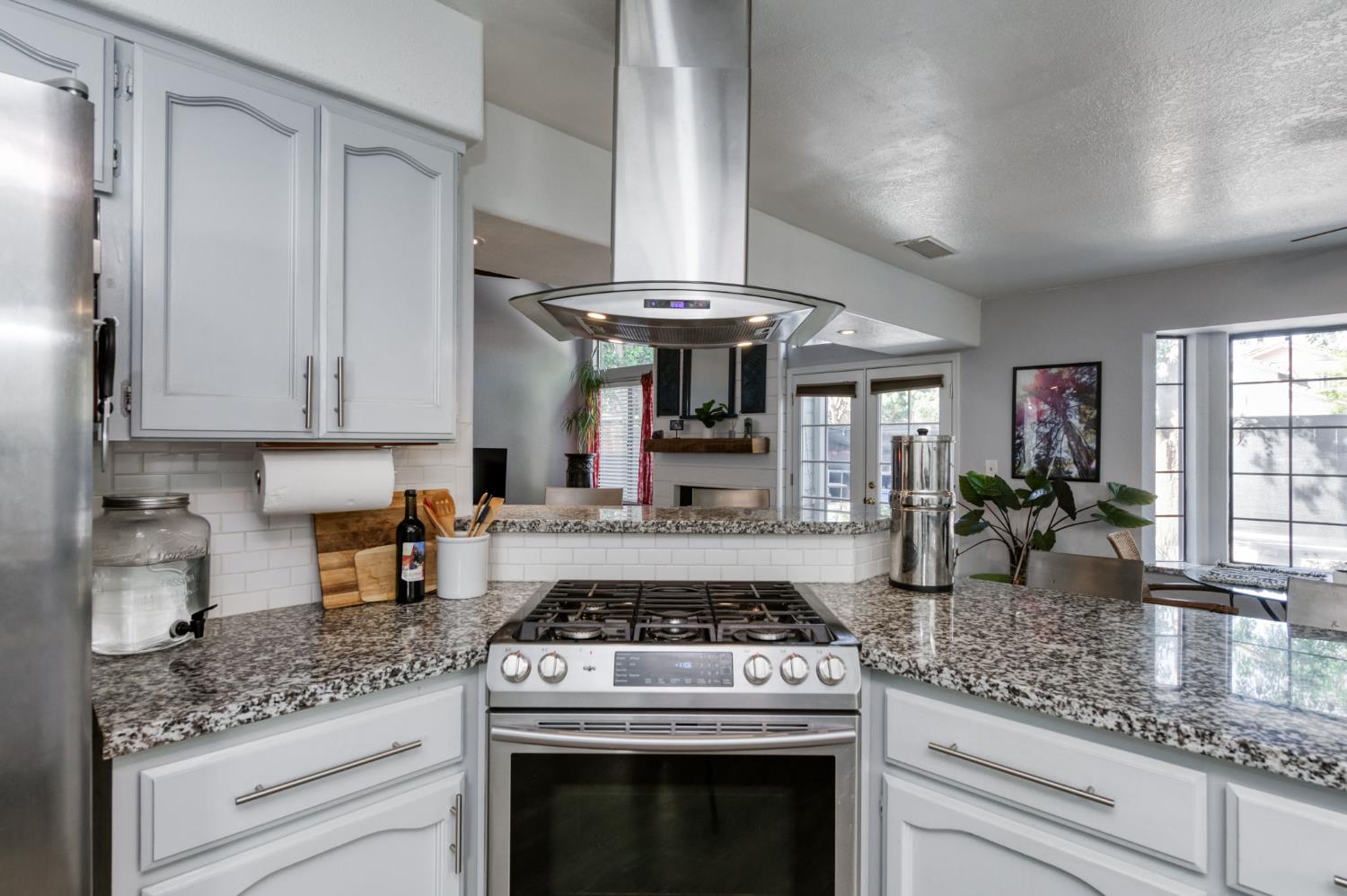 521 E Alluvial Ave, Fresno, CA 93720