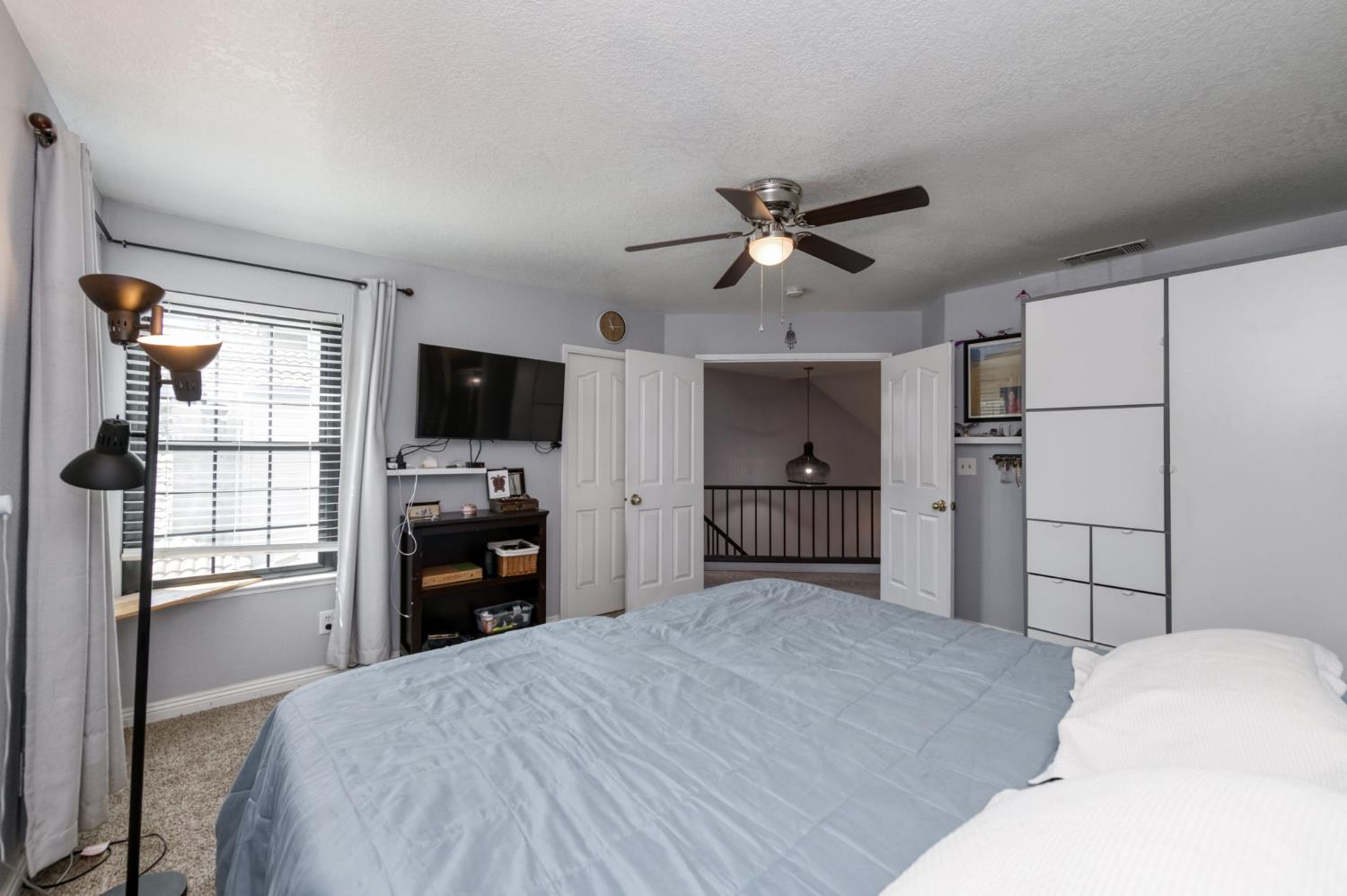 521 E Alluvial Ave, Fresno, CA 93720