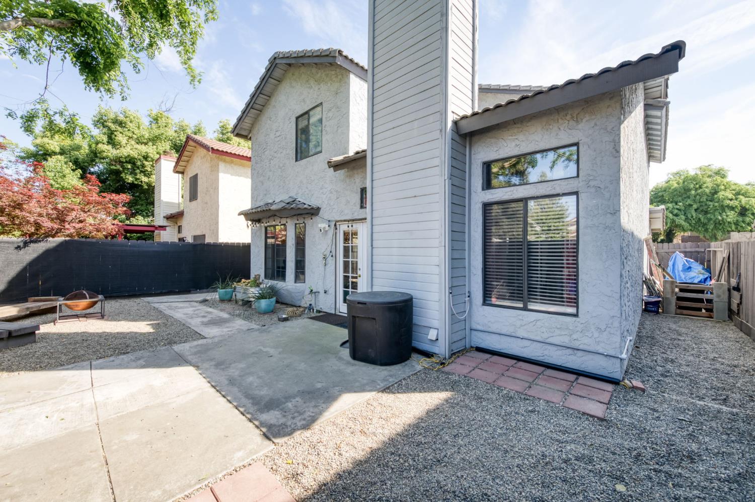 521 E Alluvial Ave, Fresno, CA 93720