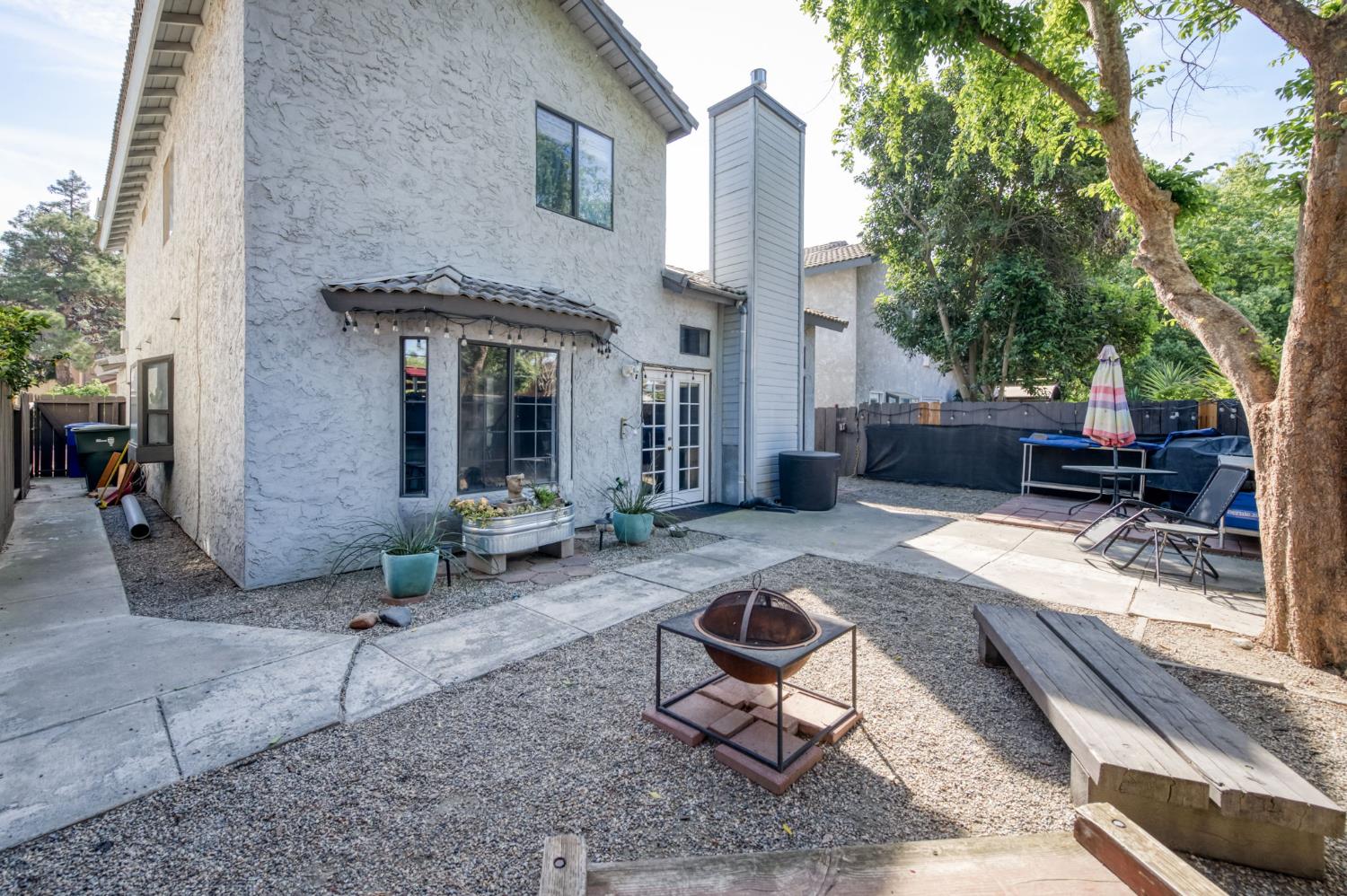 521 E Alluvial Ave, Fresno, CA 93720