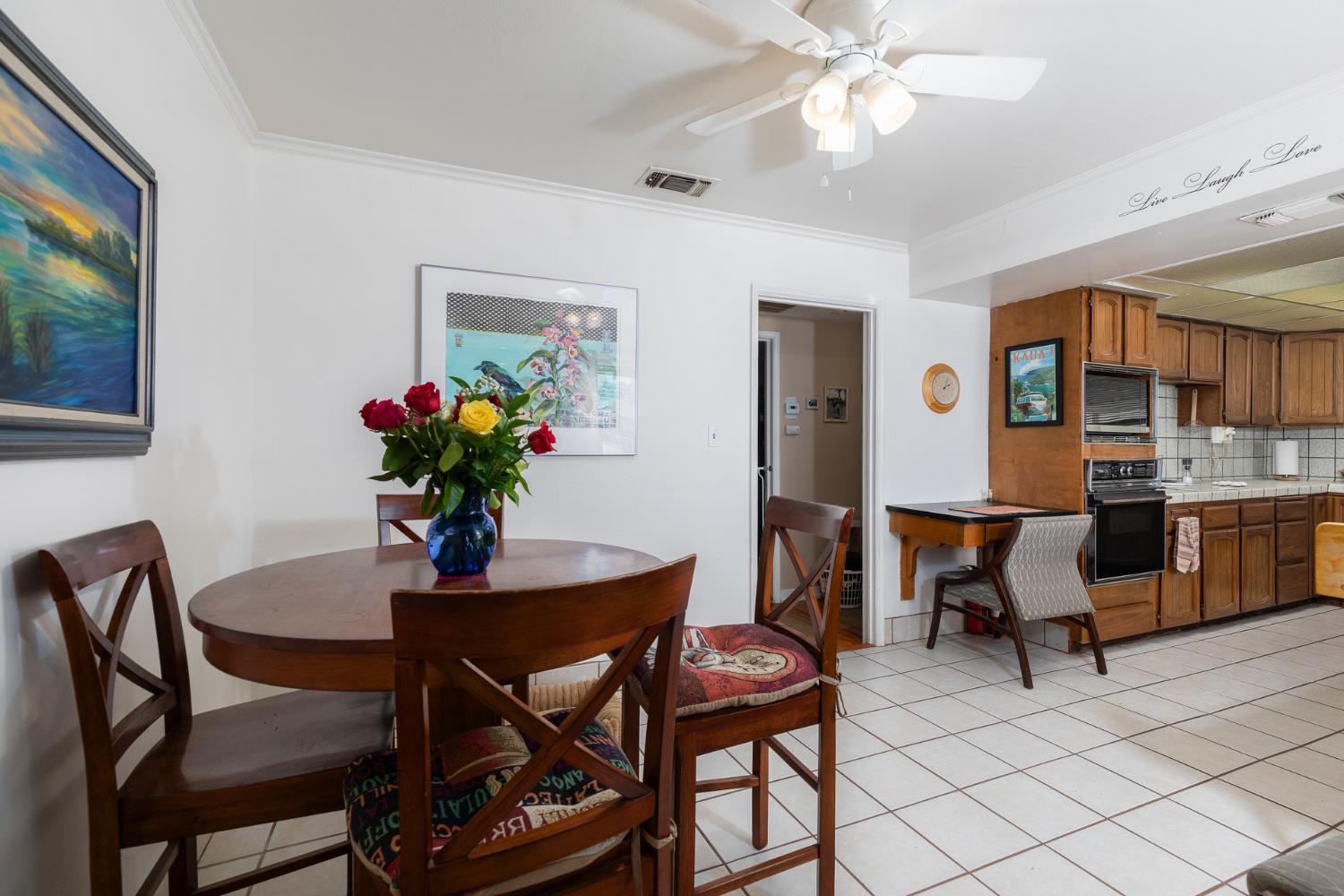 35 E Garland Ave, Fresno, CA 93704