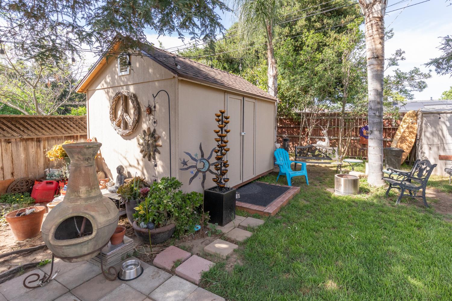 35 E Garland Ave, Fresno, CA 93704