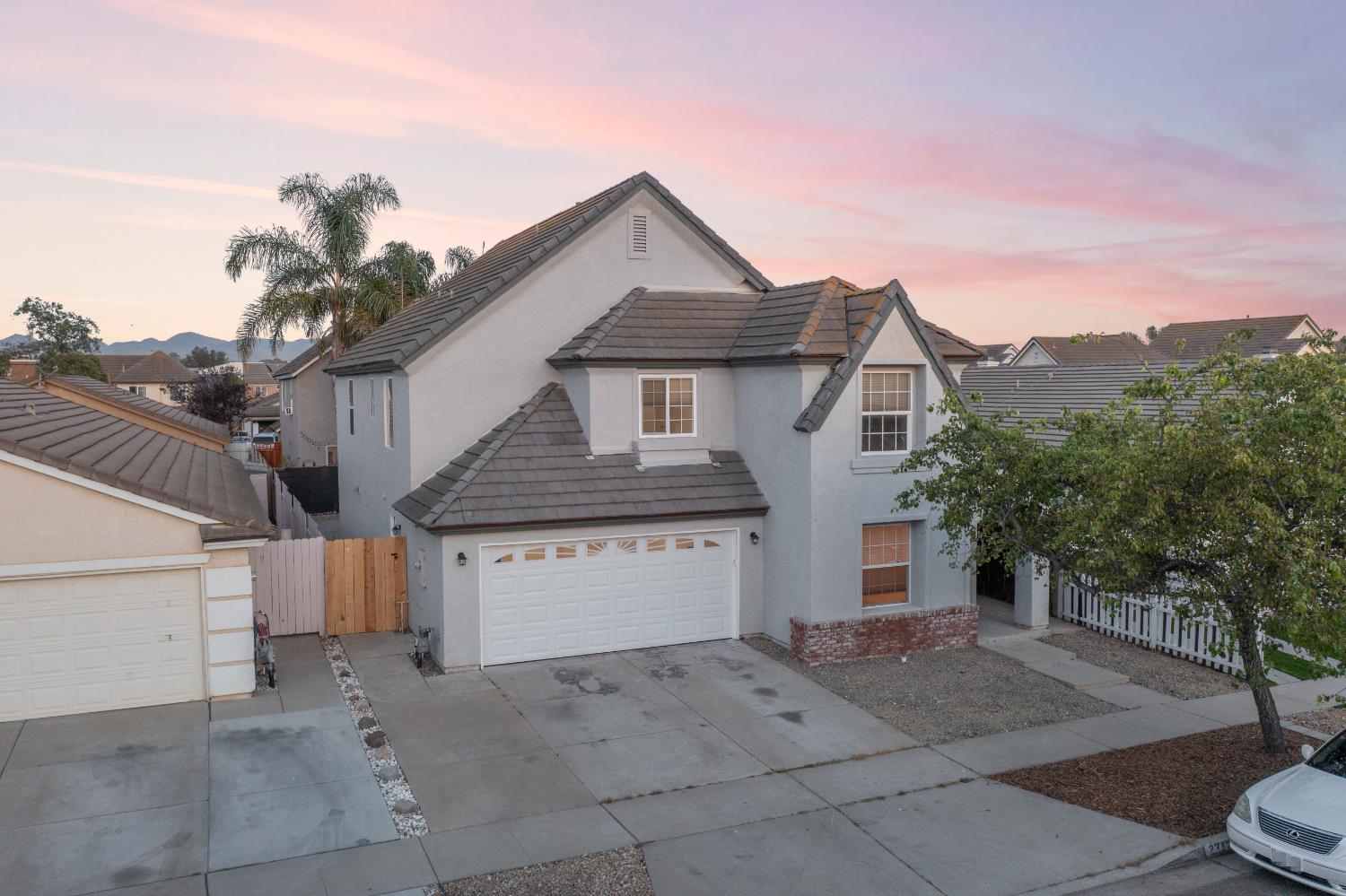 2342 N Juleston Dr, Santa Maria, CA 93458