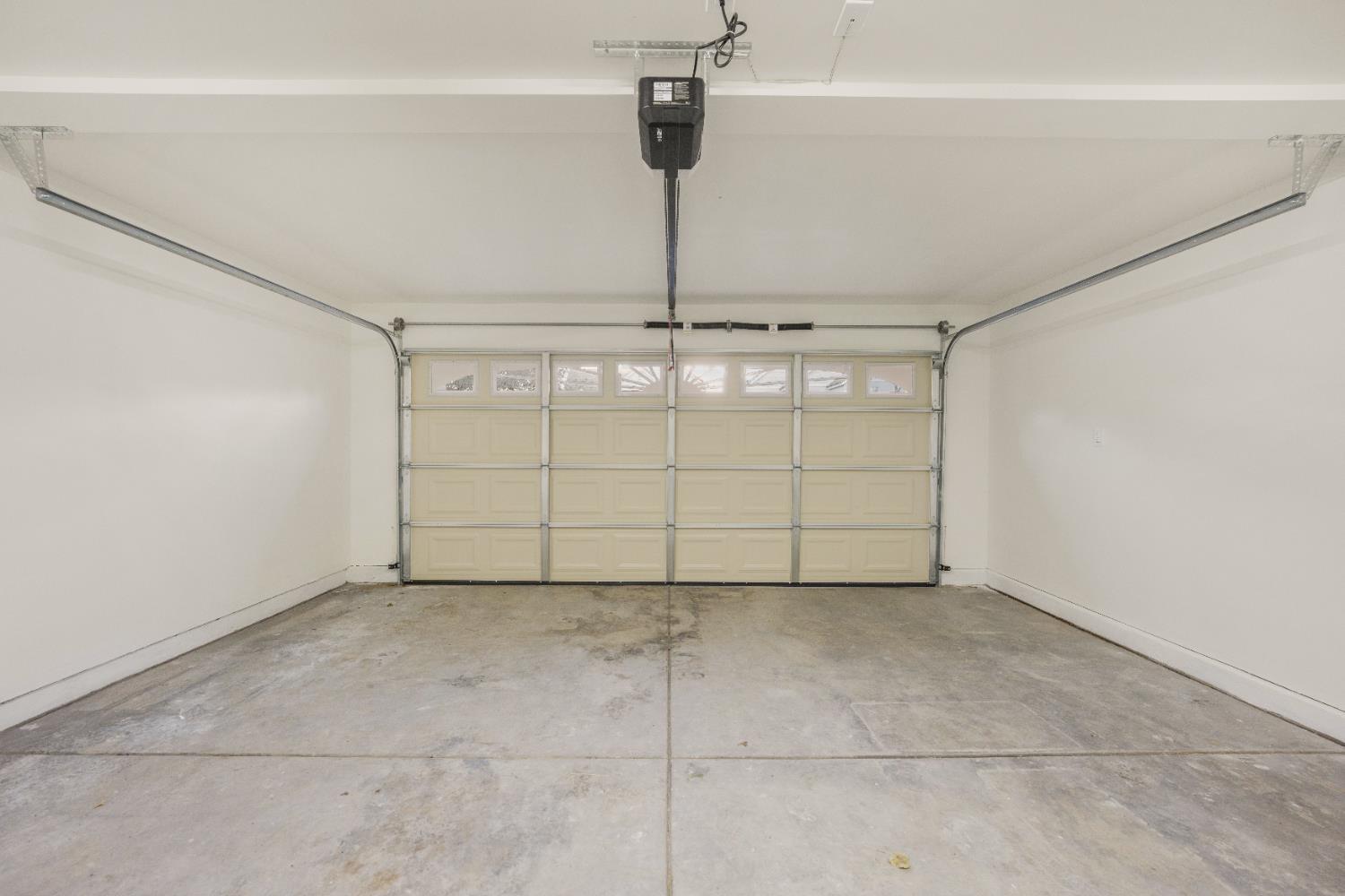 2342 N Juleston Dr, Santa Maria, CA 93458