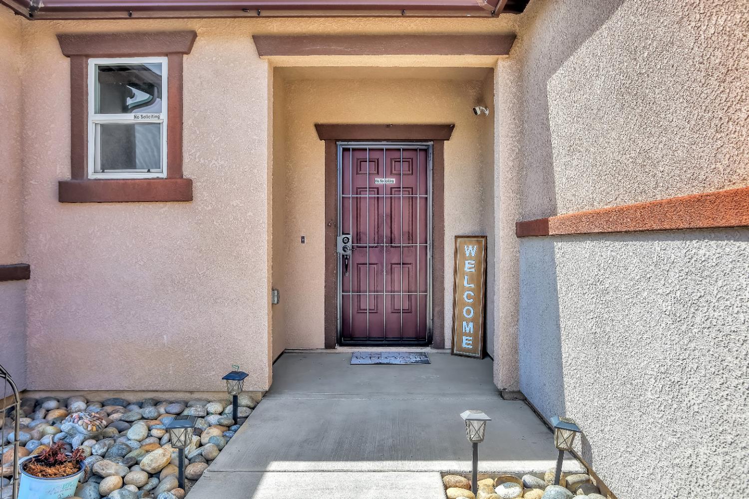 1402 Tevin Way, Madera, CA 93637