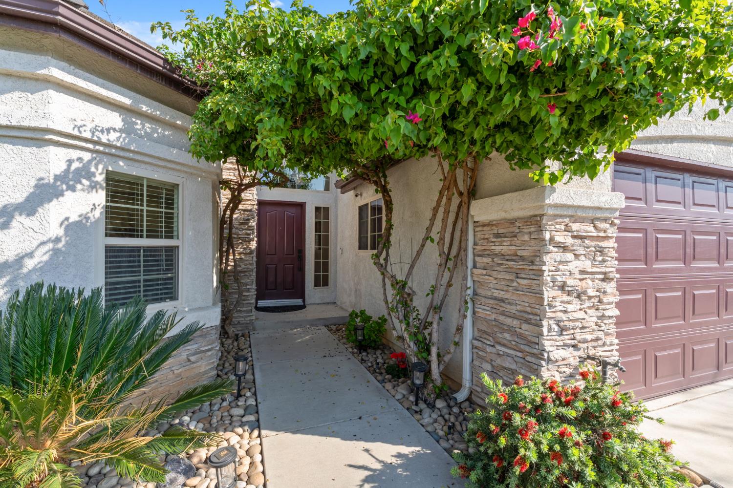 2740 E El Paso Ave, Fresno, CA 93720