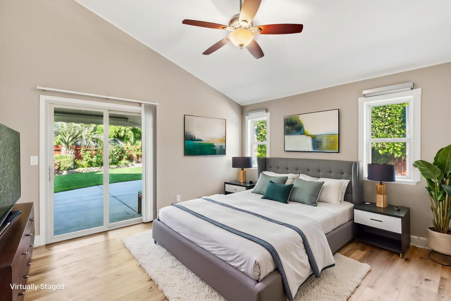 2740 E El Paso Ave, Fresno, CA 93720