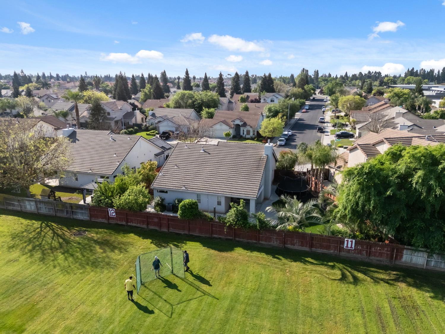 2740 E El Paso Ave, Fresno, CA 93720