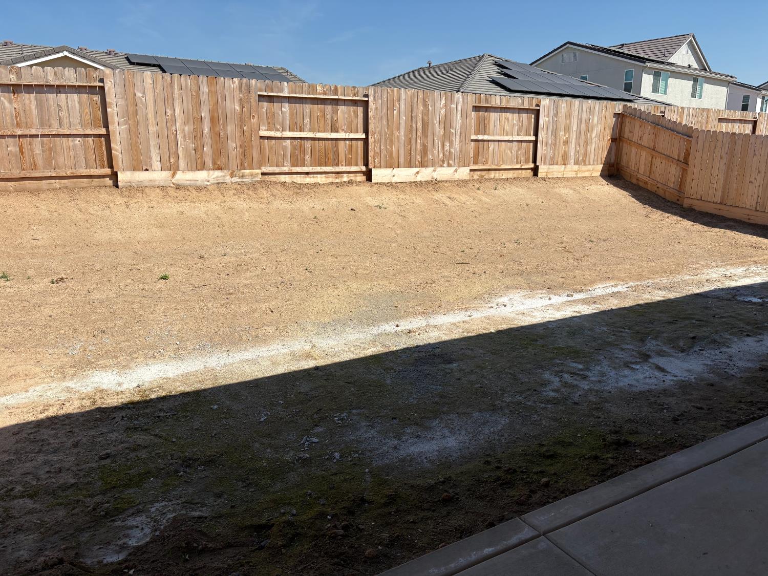 1193 Magnolia Ct W, Madera, CA 93636