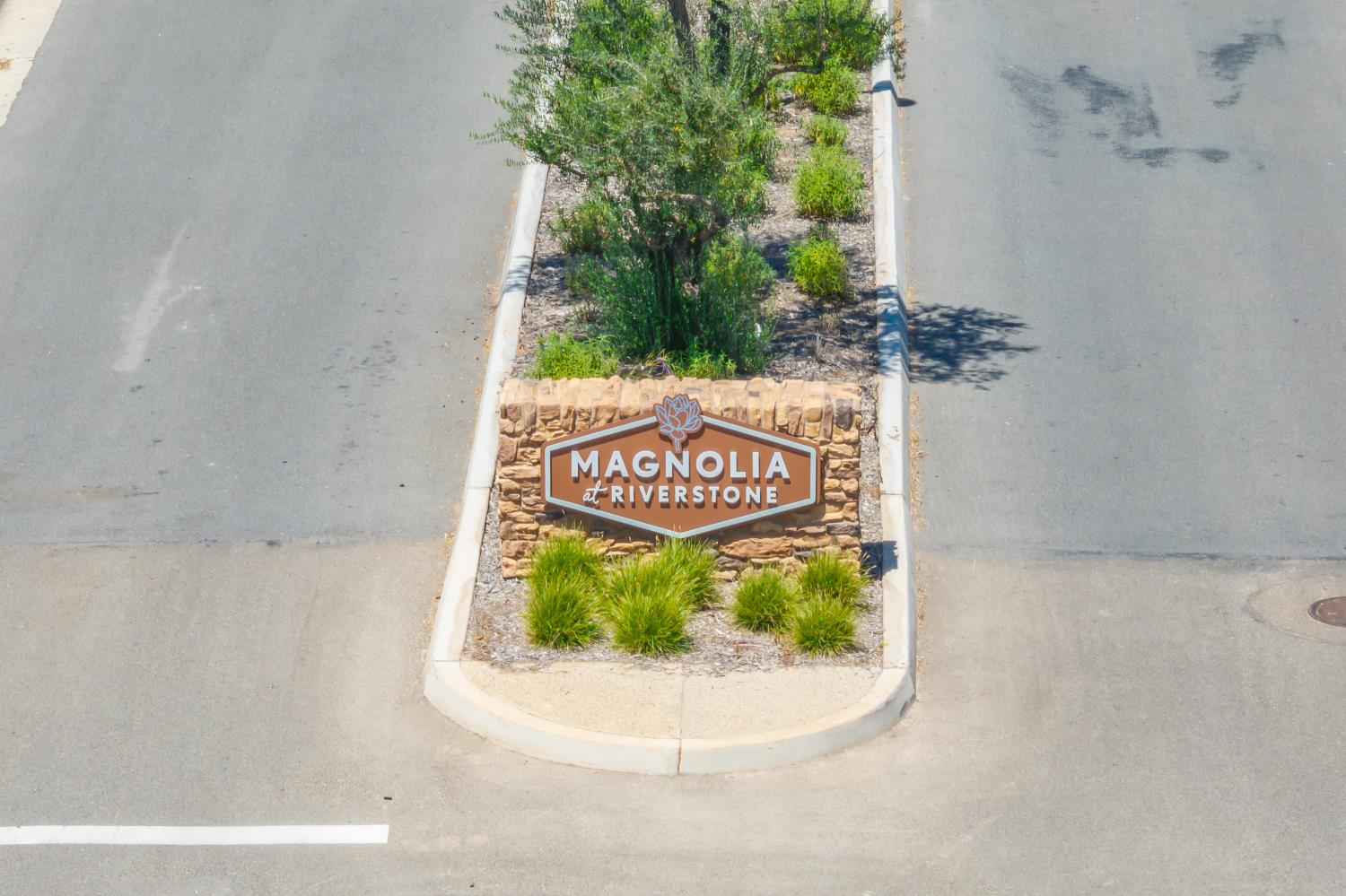 1193 Magnolia Ct W, Madera, CA 93636