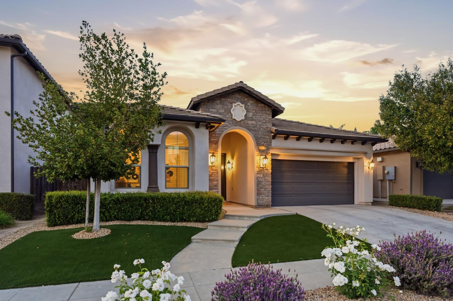 1850 E Green Sage Ave, Fresno, CA 93730