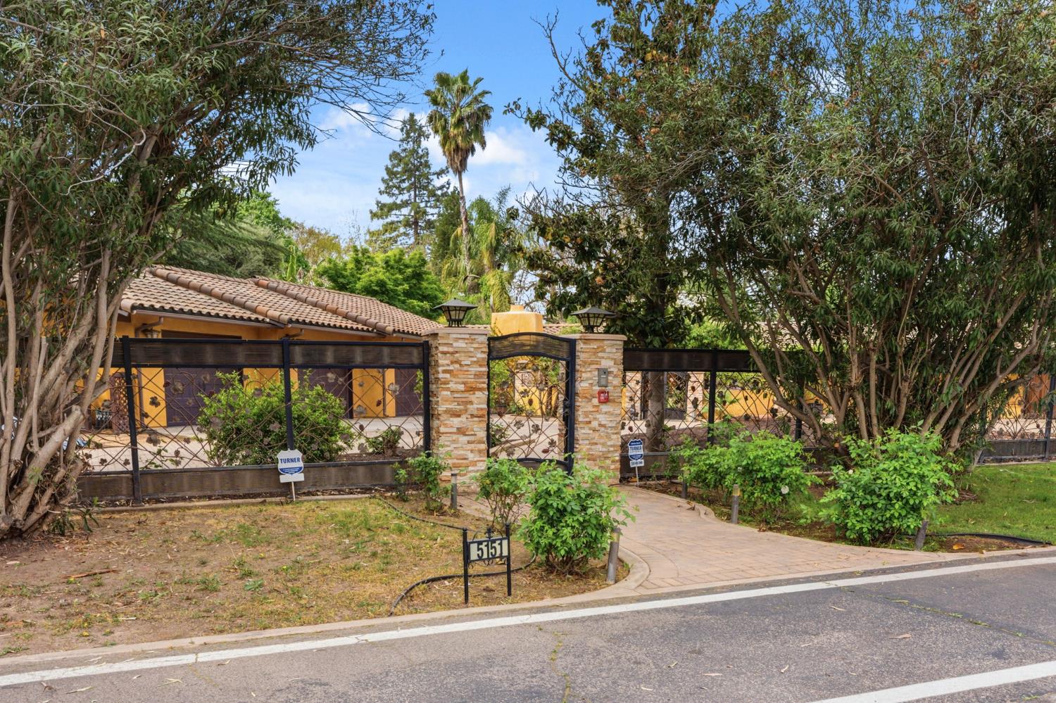 5151 N Van Ness Blvd, Fresno, CA 93711