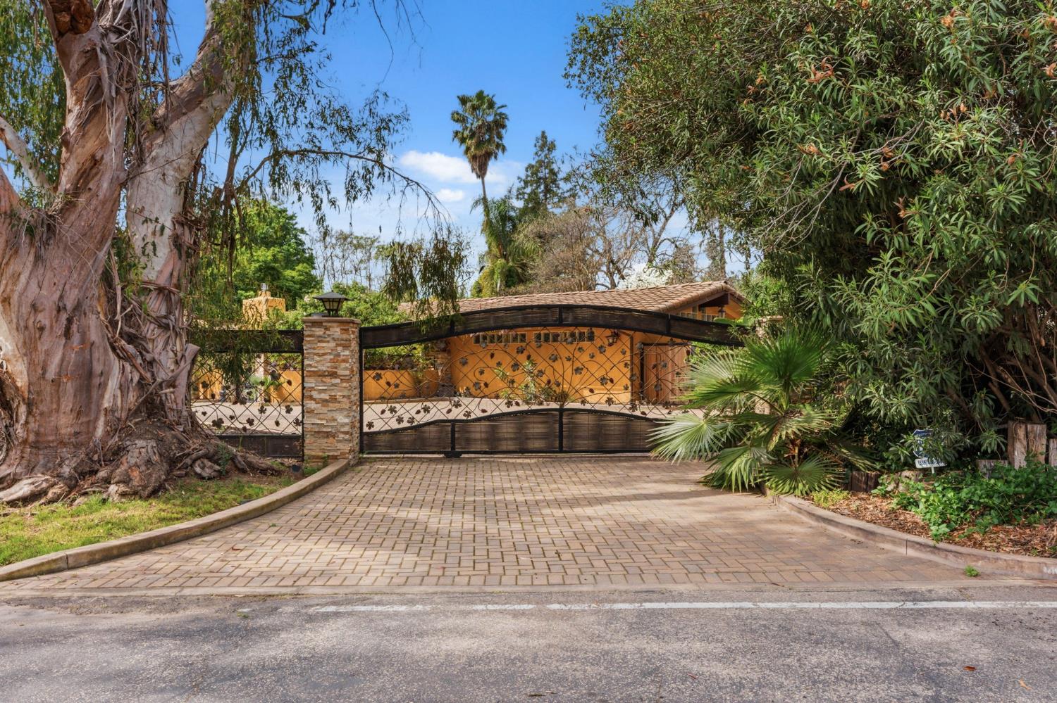 5151 N Van Ness Blvd, Fresno, CA 93711