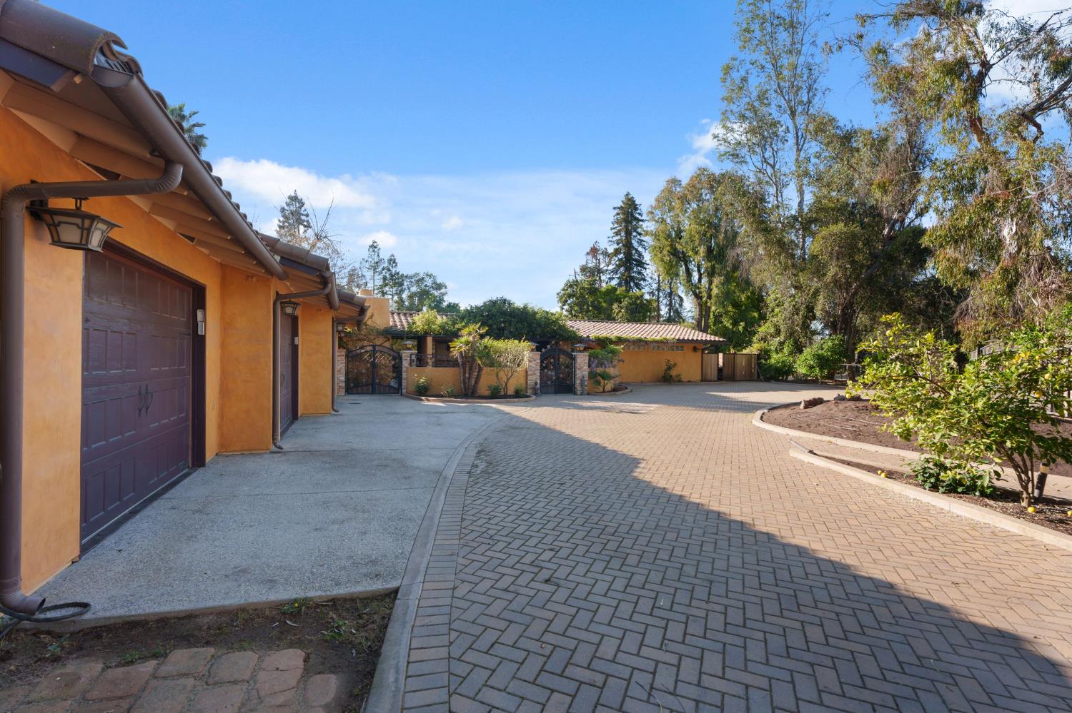 5151 N Van Ness Blvd, Fresno, CA 93711