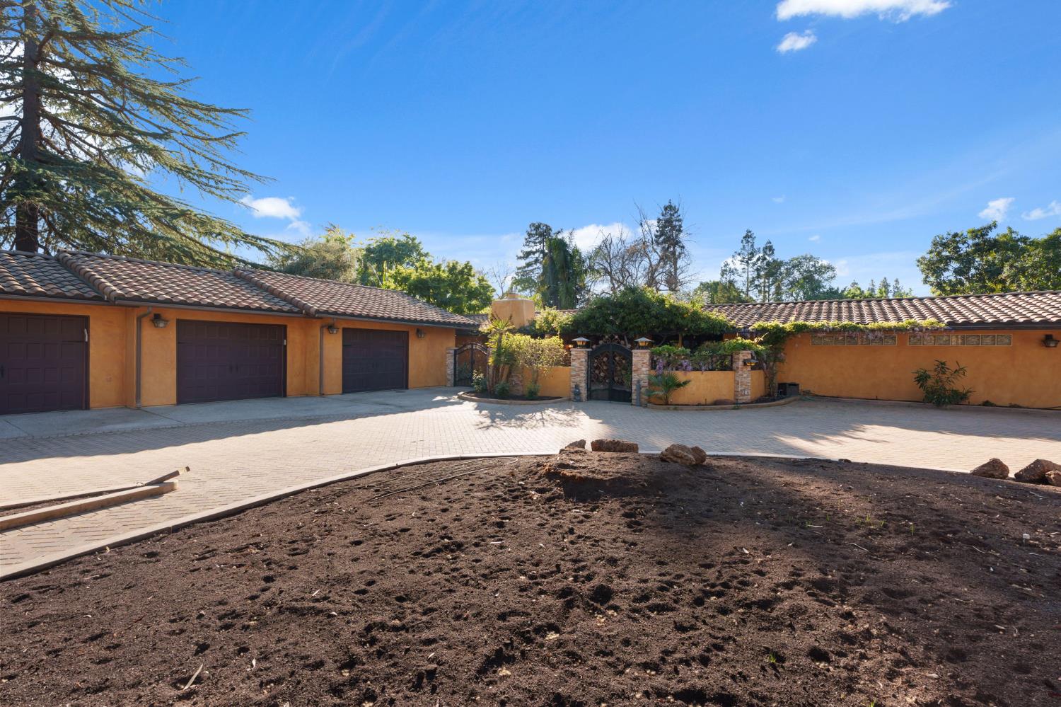 5151 N Van Ness Blvd, Fresno, CA 93711