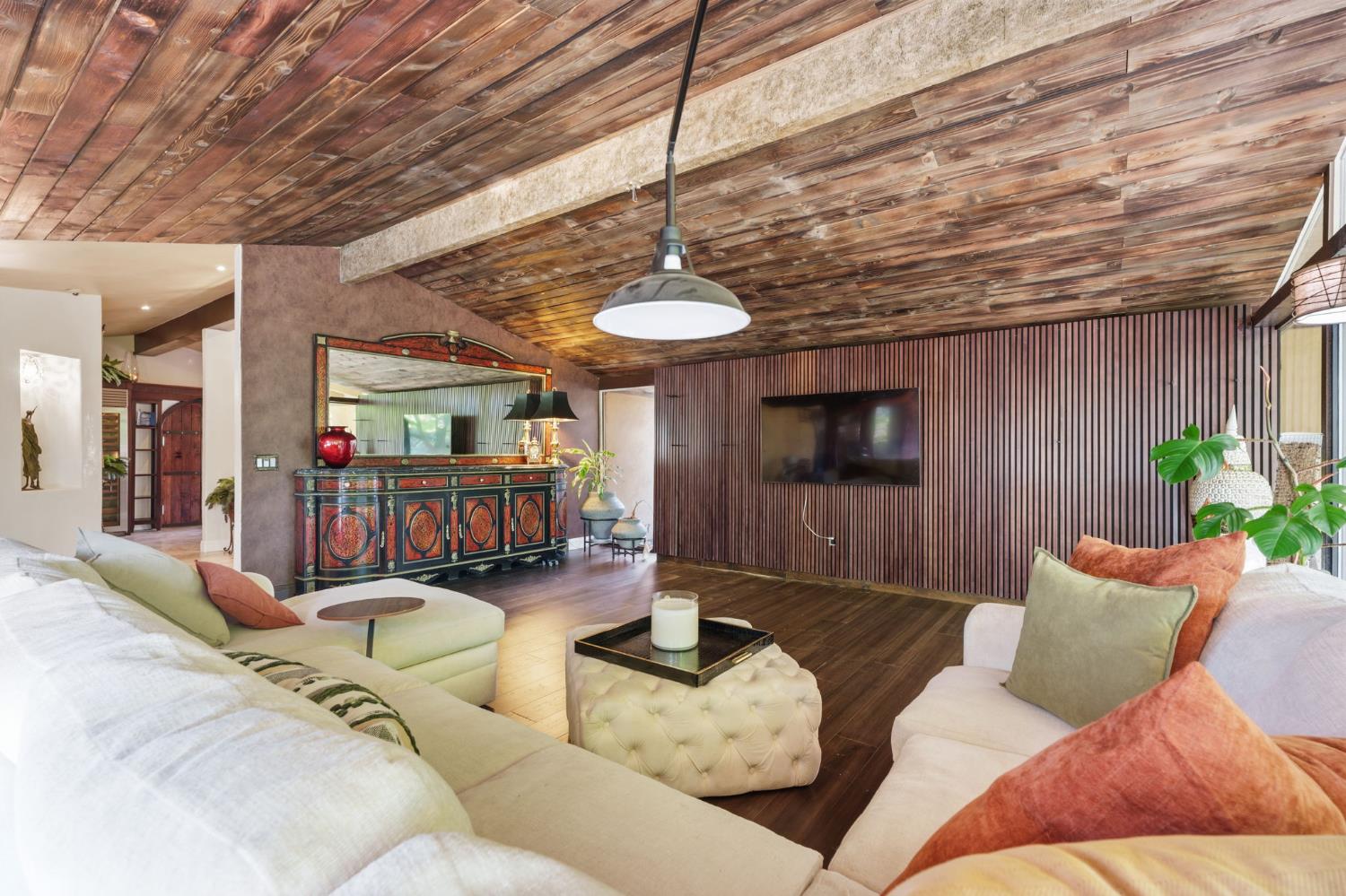 5151 N Van Ness Blvd, Fresno, CA 93711