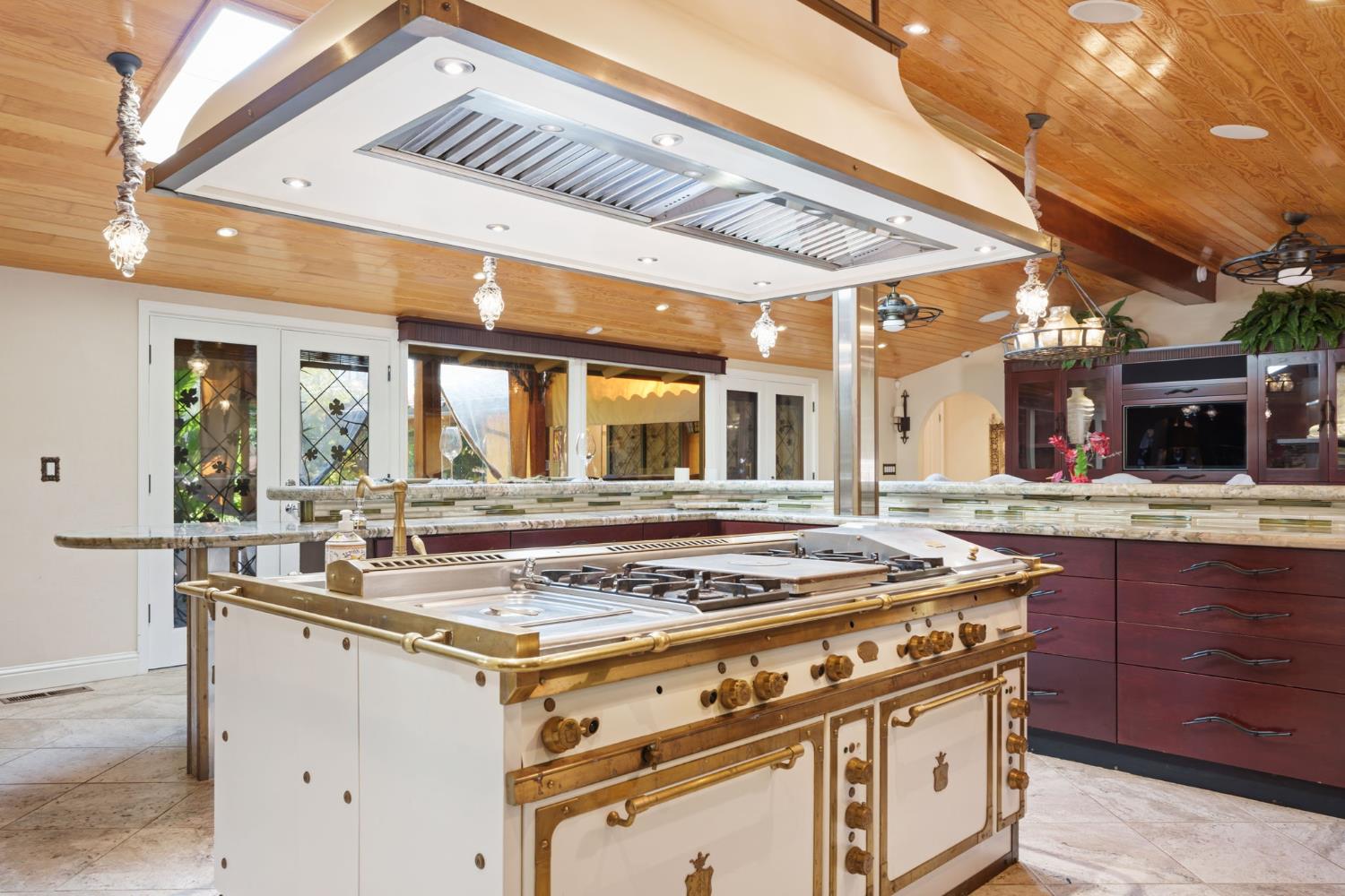 5151 N Van Ness Blvd, Fresno, CA 93711