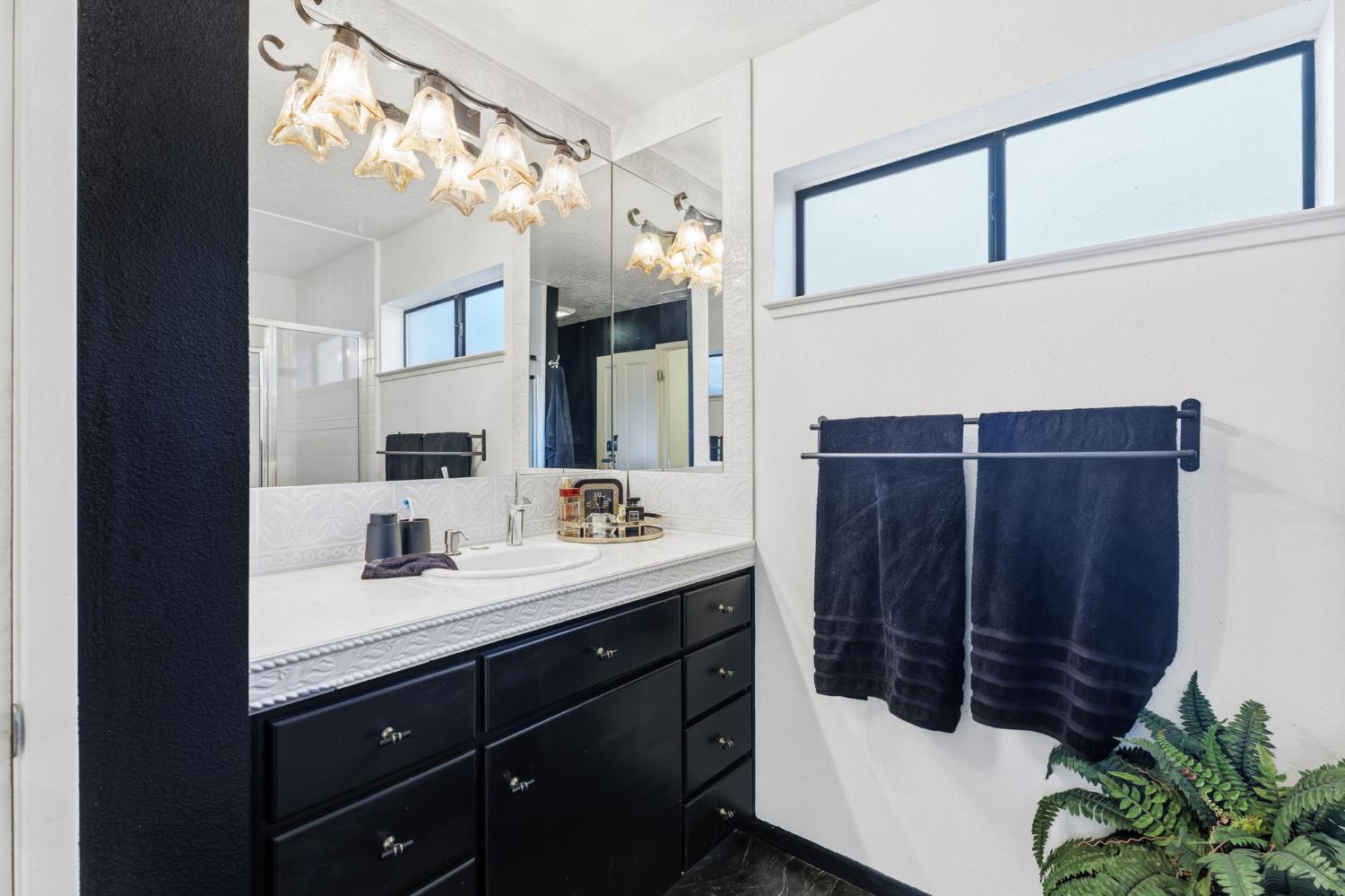 5151 N Van Ness Blvd, Fresno, CA 93711